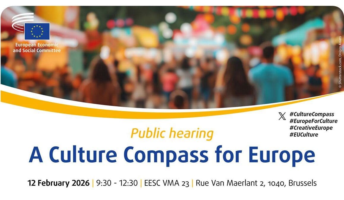 dav lidí a pod ním název akce